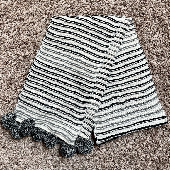 American Eagle Gray and Cream Striped Scarf with Pom Poms - Picture 2 of 6